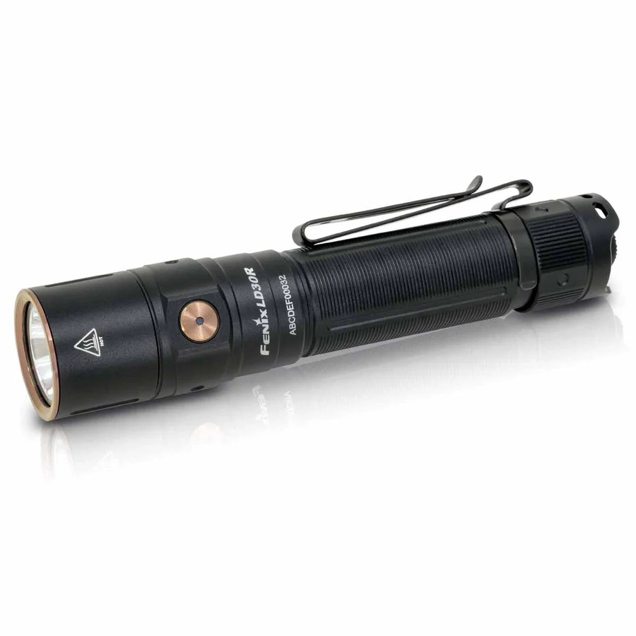 Fenix Torcia LD30R Luminus SST40 LED 1700 lumens (black)